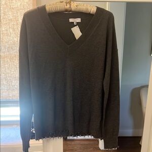 NWT J Society Gray V-Neck Women's Sweater